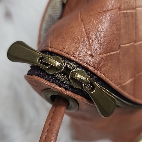 Crossbody Bag with Double zippered 'u' flap - Picture 8 of 13